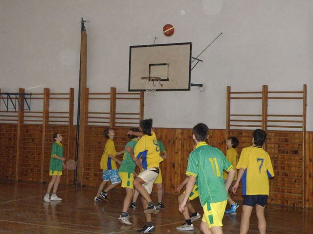 Fotogaléria Oblastné kolo v basketbale chlapcov (6) Oblastné kolo v basketbale chlapcov