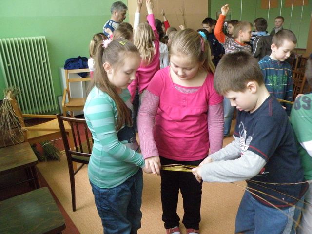 Fotogaléria Výroba korbáčov (3) Výroba korbáčov