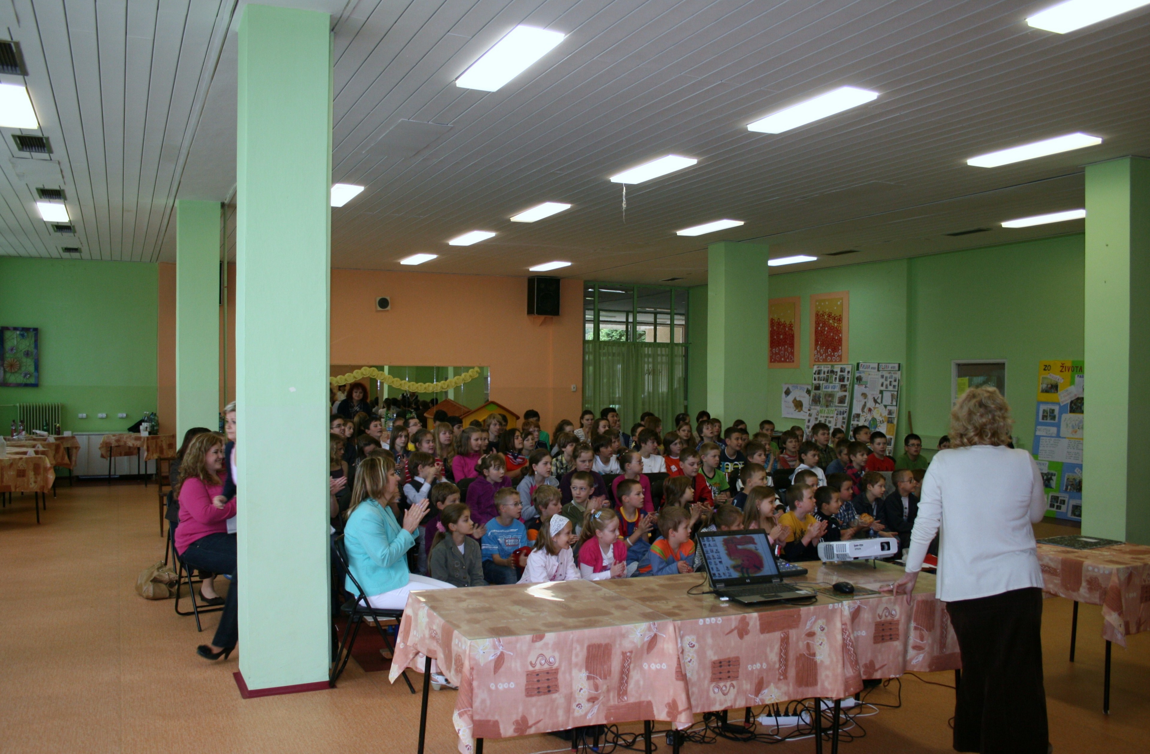 Fotogaléria Obhajoby ročníkových prác - školské kolo 2012 (18) Obhajoby ročníkových prác - školské kolo 2012