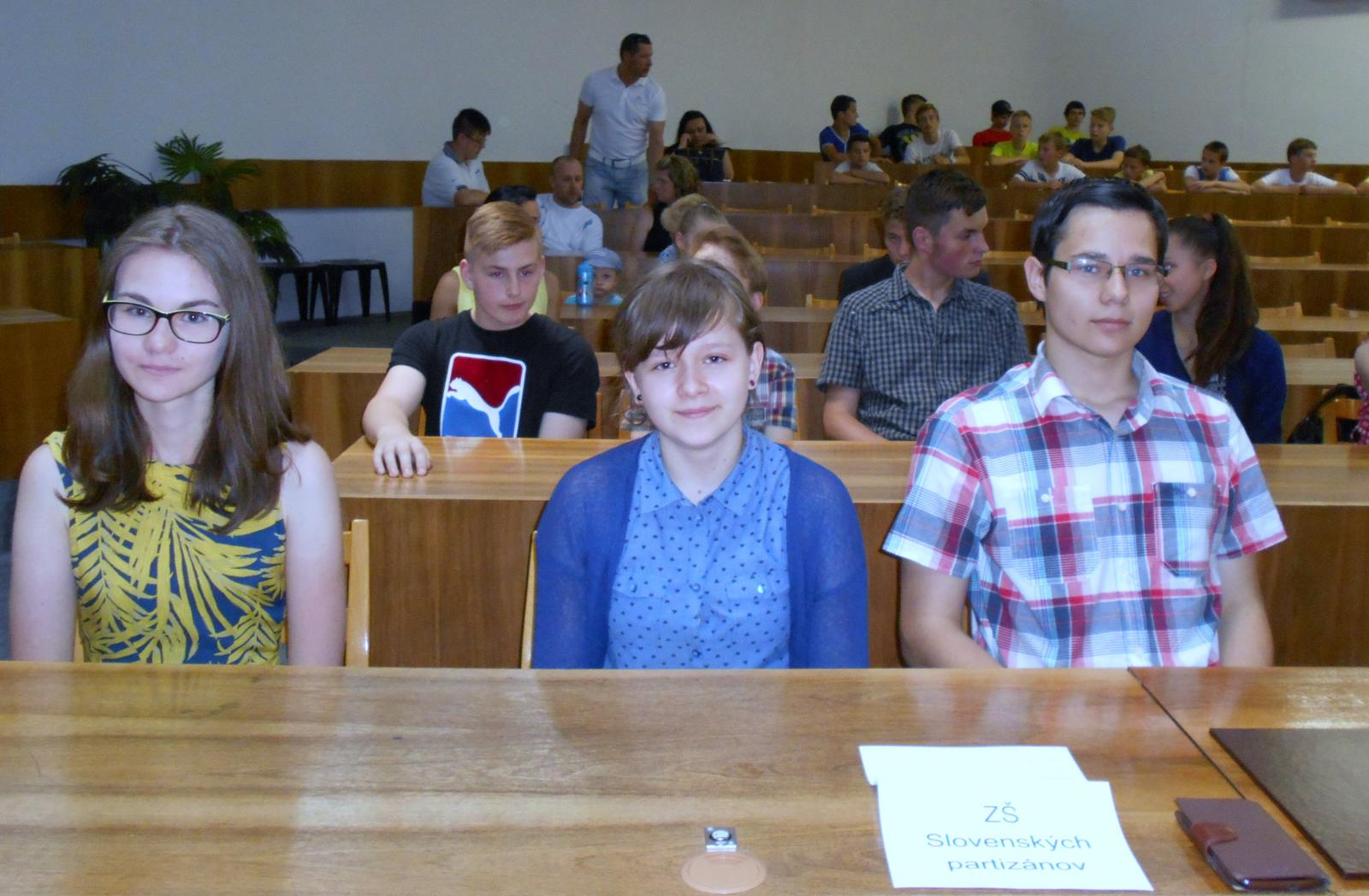 Fotogaléria Dni mesta - odmeňovanie najúspešnejších žiakov (6) Dni mesta - odmeňovanie najúspešnejších žiakov