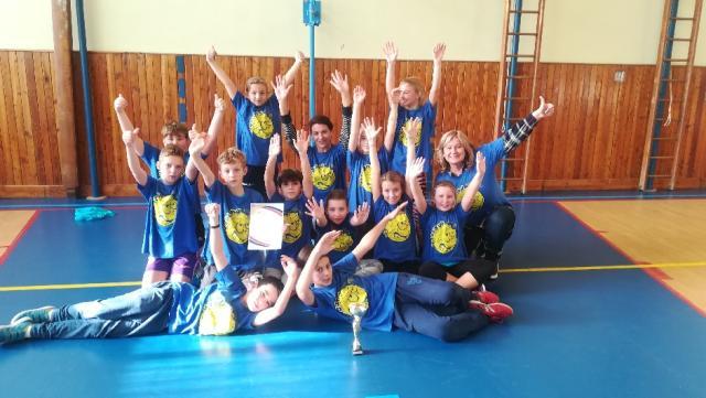 Fotogaléria 1. miesto na krajskom kole vo vybíjanej (7) 1. miesto na krajskom kole vo vybíjanej